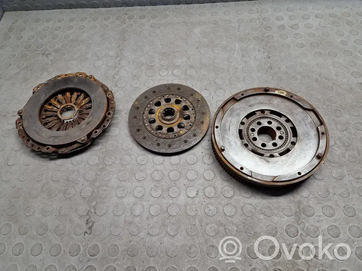 BMW 5 E39 Clutch set kit 2228853