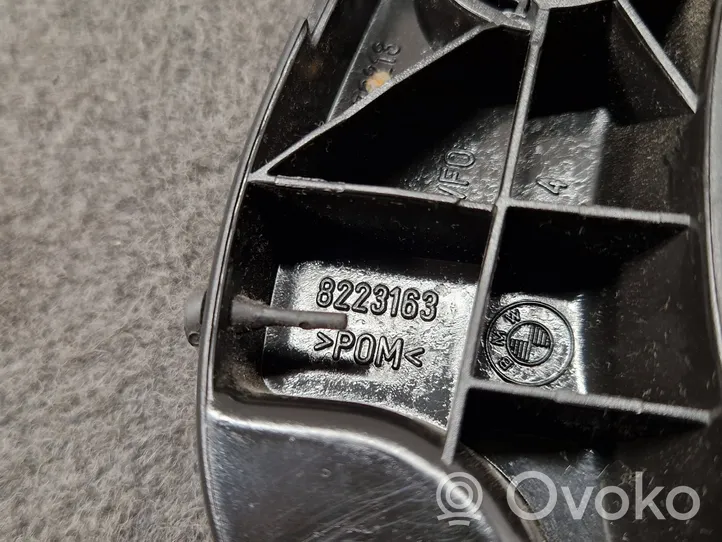 BMW X3 E83 Maniglia di rilascio del vano motore (cofano) 8223163