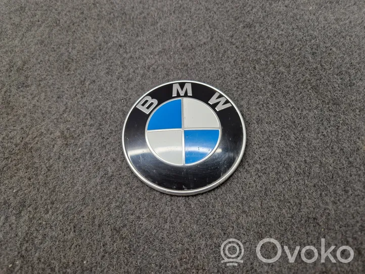 BMW 2 F45 Mostrina con logo/emblema della casa automobilistica 7288752