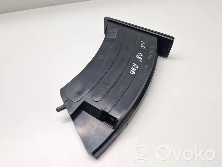 BMW 5 E60 E61 Becherhalter Getränkehalter Cupholder vorne 7063104