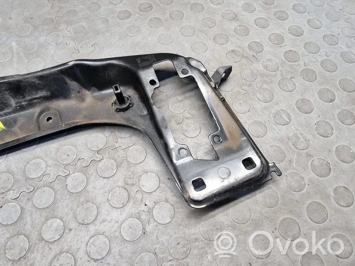 BMW 1 F20 F21 Viršutinė dalis radiatorių panelės (televizoriaus) 7245786