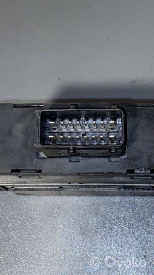 Volvo V50 Comfort/convenience module 4N5T9S338AA