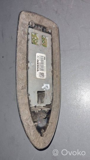 Volvo V50 Antenne radio 30679933