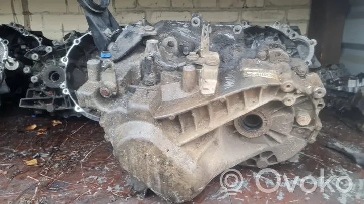 Volvo S40, V40 Manual 5 speed gearbox 1023625