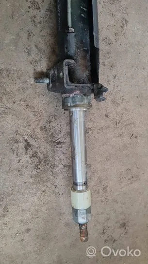 Volvo V70 Steering rack P8638614