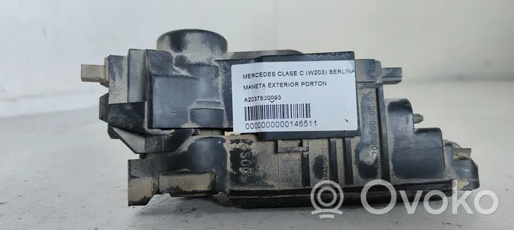 Mercedes-Benz C W203 Uždarymo rankena (galinio dangčio) A2037500093