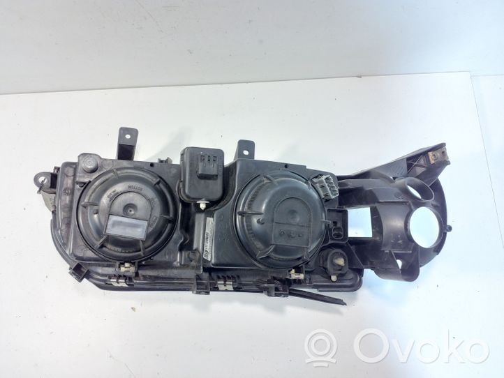 Volvo S80 Phare frontale 8693561