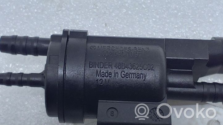 Mercedes-Benz B W246 W242 Turboahtimen magneettiventtiili 0025407097