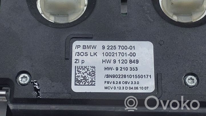 BMW Z4 E89 Illuminazione sedili anteriori 9225700