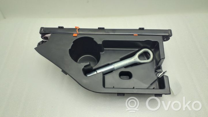 Mercedes-Benz A W176 Kit d’outils A2468900188