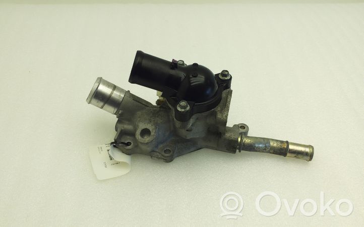 Mazda CX-3 Termostato/alloggiamento del termostato PE0115172