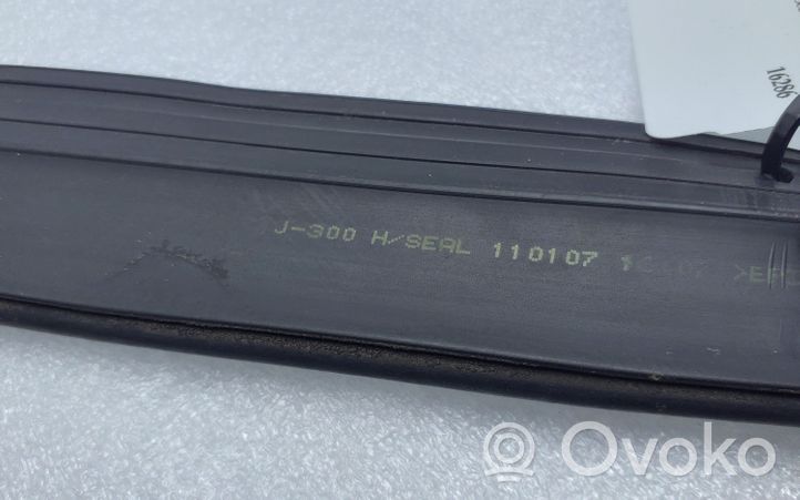 Chevrolet Cruze Engine compartment rubber J300