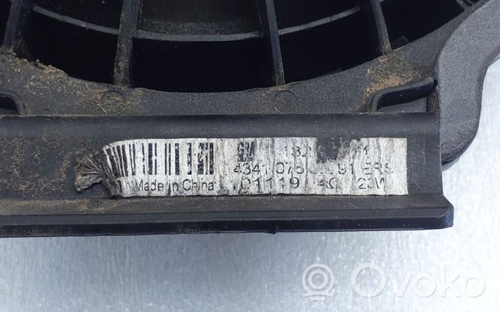 Chevrolet Cruze Enceinte de porte arrière 434107865811