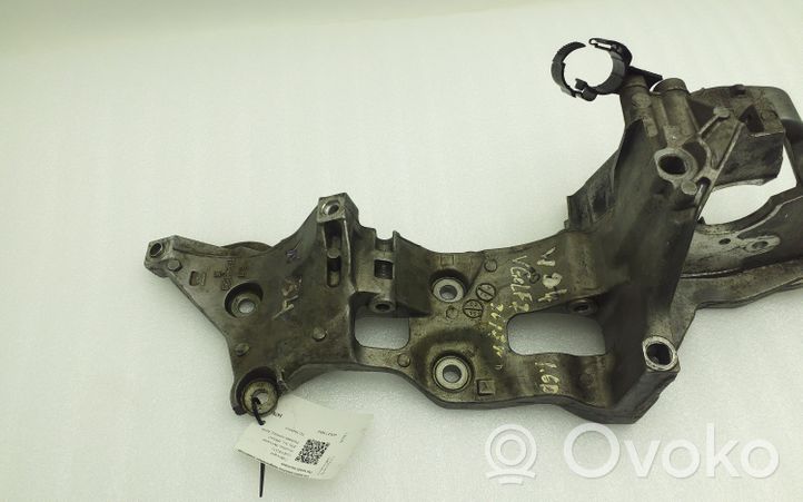 Volkswagen Golf VII Uchwyt / Mocowanie sprężarki klimatyzacji 04L903143