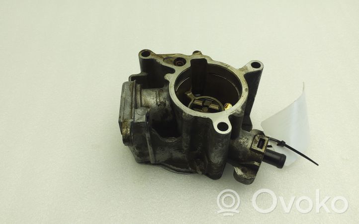 Audi A5 8T 8F Pompe à vide 06J145100C