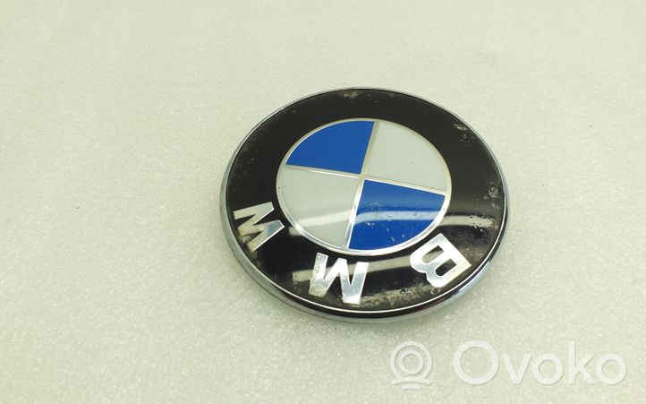 BMW 3 F30 F35 F31 Logo, emblème de fabricant 8219237