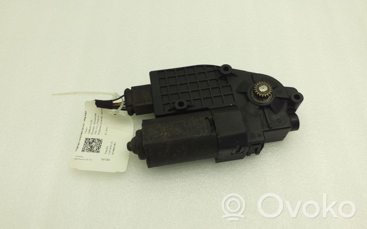 Nissan Qashqai Silniczek szyberdachu 3M23777C