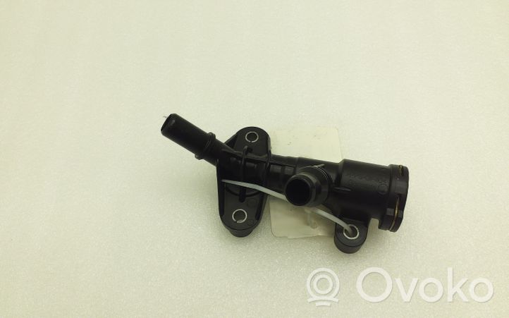 BMW 7 F01 F02 F03 F04 Boîtier de thermostat / thermostat N4832002