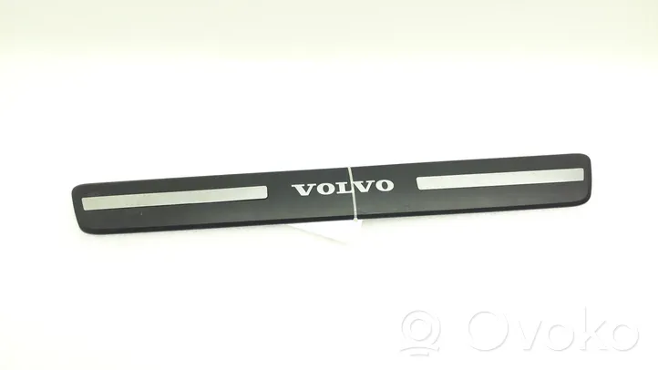 Volvo XC60 Listwa progowa przednia 31349213