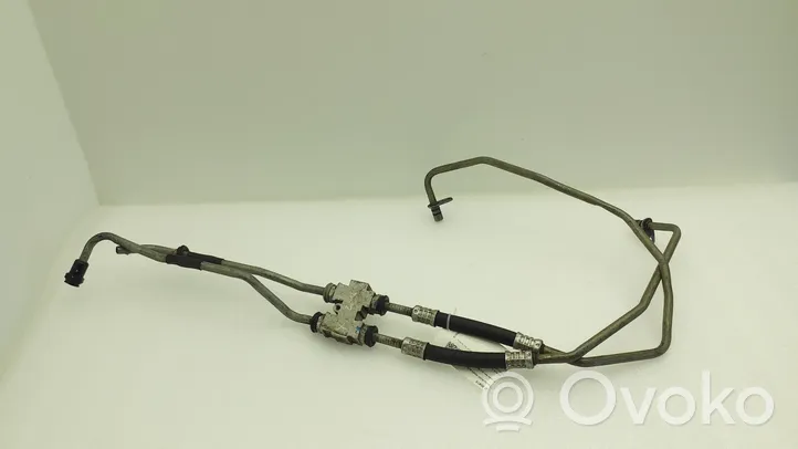 Mercedes-Benz GLE (W166 - C292) Tubo flessibile del radiatore dell’olio del cambio A1645010265