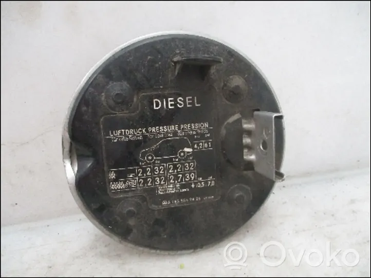 Mercedes-Benz ML W163 Tappo del serbatoio del carburante 1637500106