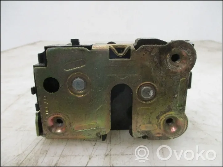 Renault Safrane Etuoven lukko 7701036101