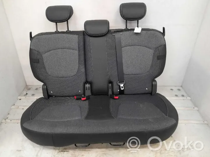 Renault Captur Fotele / Kanapa / Komplet 883017358R