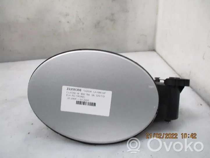 Mercedes-Benz ML AMG W164 Tappo del serbatoio del carburante A1647570006