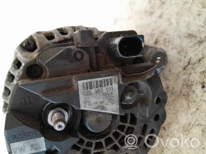 Volkswagen PASSAT B5.5 Alternator 28903031