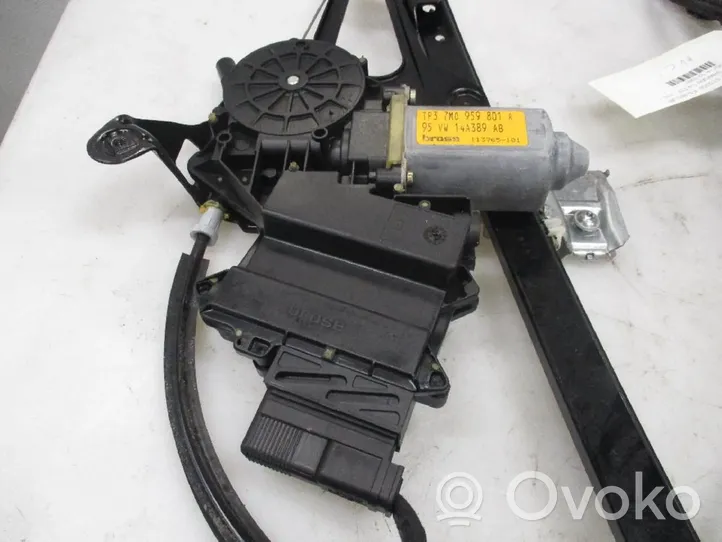 Volkswagen Sharan Front door window regulator with motor 7M0837461