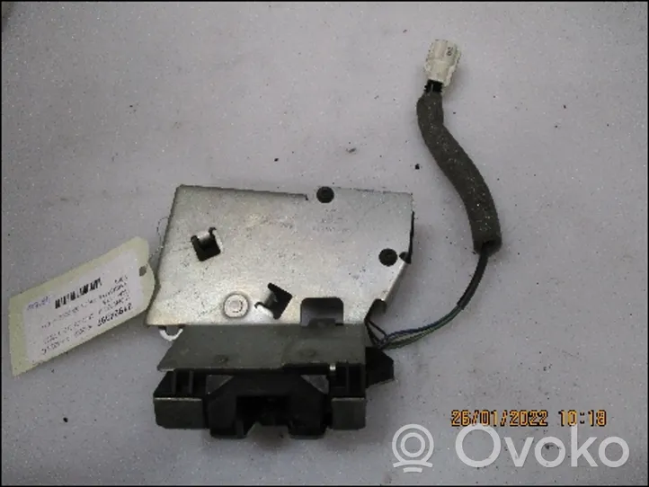 Ford Mondeo Mk III Loquet de verrouillage de hayon 4772533