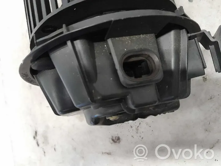 Renault Modus Salona gaisa mezgla plastmasas korpuss 7701209802