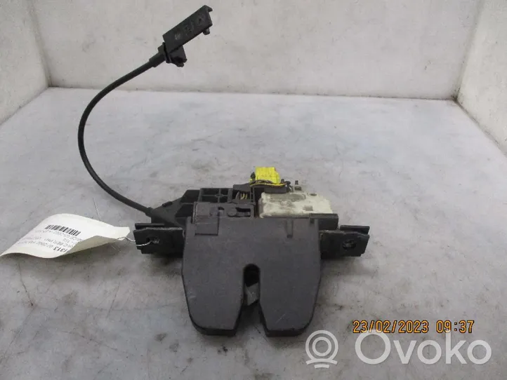 Opel Vectra C Tailgate lock latch 13178192