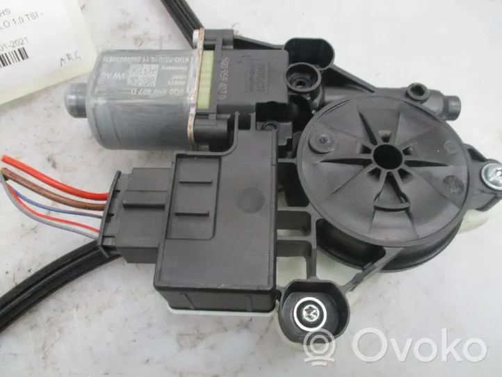 Volkswagen Polo VI AW Elektryczny podnośnik szyby drzwi tylnych 2G6839461D