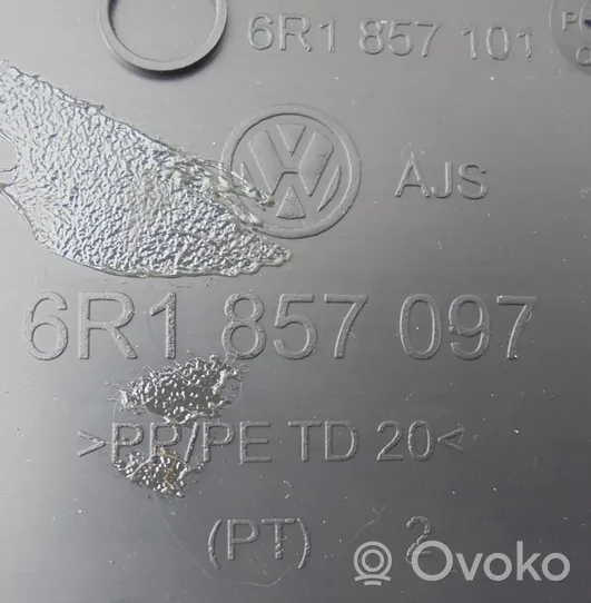 Volkswagen Polo V 6R Другая центральная деталь консоли (туннеля) 