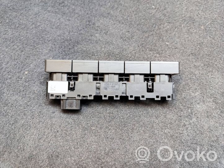Skoda Octavia Mk3 (5E) Interrupteur de verrouillage centralisé 5E2927132M