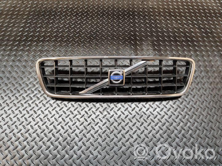 Volvo S60 Maskownica / Grill / Atrapa górna chłodnicy 08693331