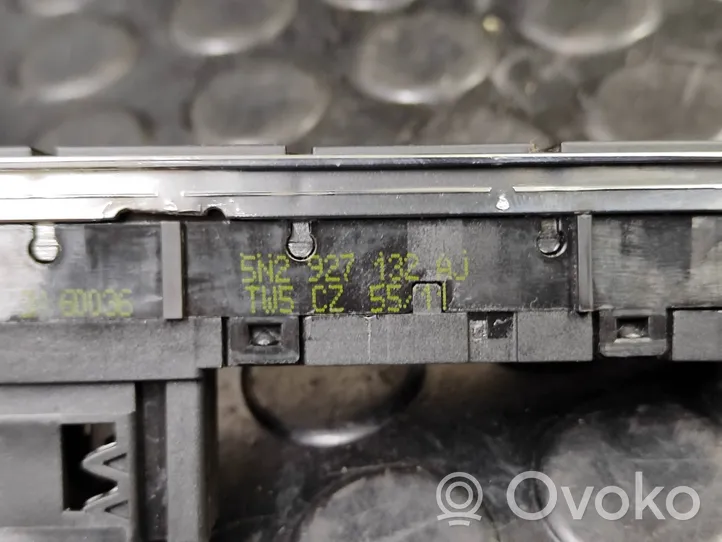 Volkswagen Tiguan Traction control (ASR) switch 5N2927132aj