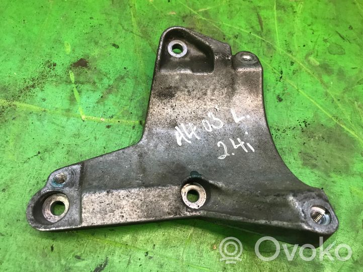 Audi A4 S4 B5 8D Support, suspension du moteur 06C260835A