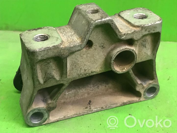 Volkswagen Golf V Supporto di montaggio scatola del cambio 1K0199111D