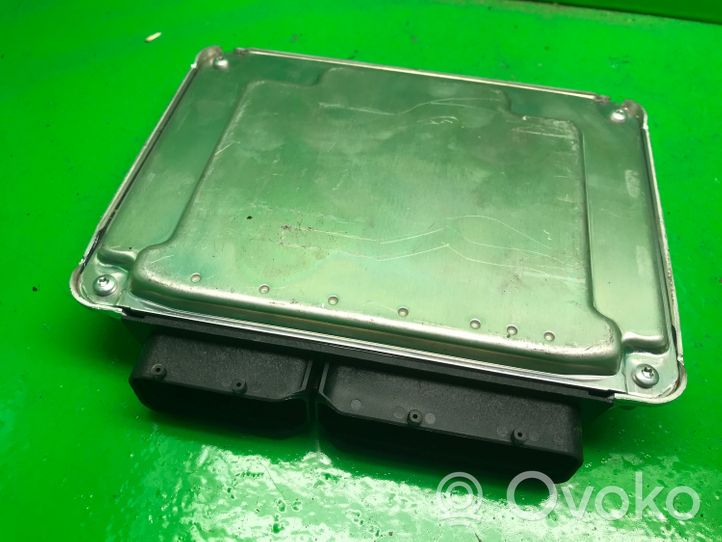 Audi A4 S4 B5 8D Komputer / Sterownik ECU silnika 038906019LJ