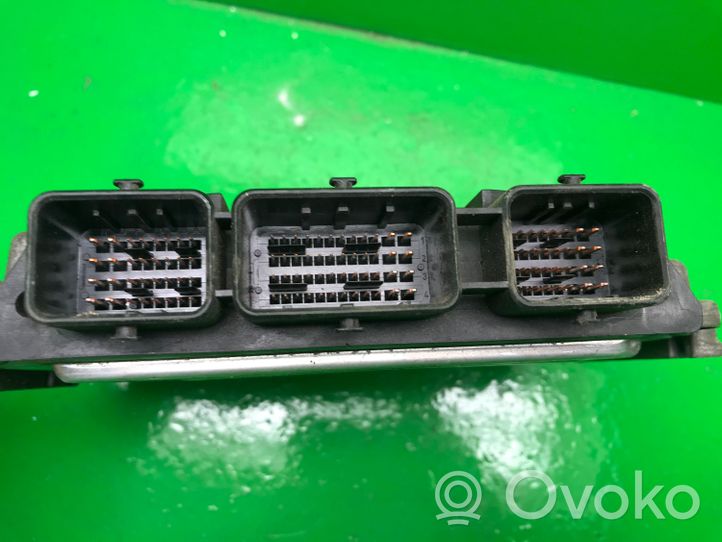 Renault Megane II Komputer / Sterownik ECU silnika 8200305678