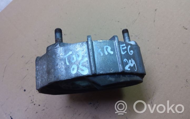 Volkswagen Touareg I Patin de ressort avant 7L0412321