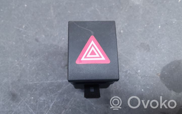 Volkswagen Polo IV 9N3 Hazard light switch 6Q0953235A