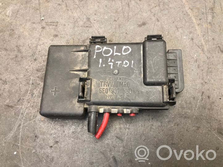 Skoda Fabia Mk1 (6Y) Module de fusibles 6E0937550A