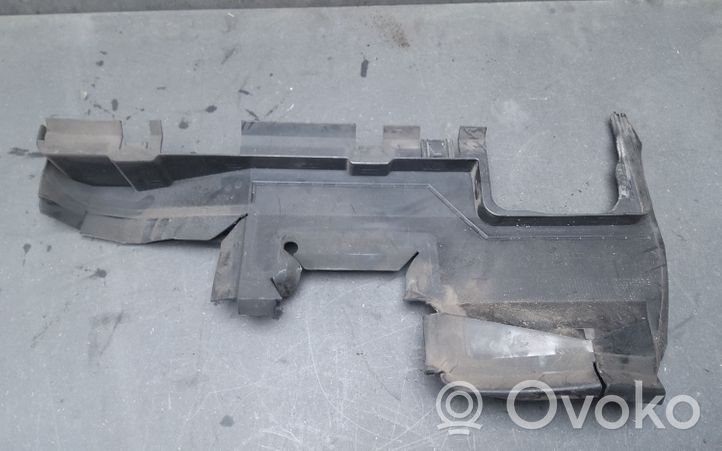 Audi A5 8T 8F Wlot / Kanał powietrza intercoolera 8T0121284G