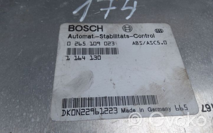 BMW 5 E39 Supporto pompa ABS 0265109023