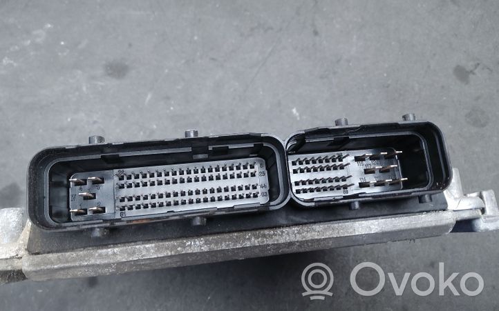 Chrysler Voyager Unité de commande, module ECU de moteur 0281012121