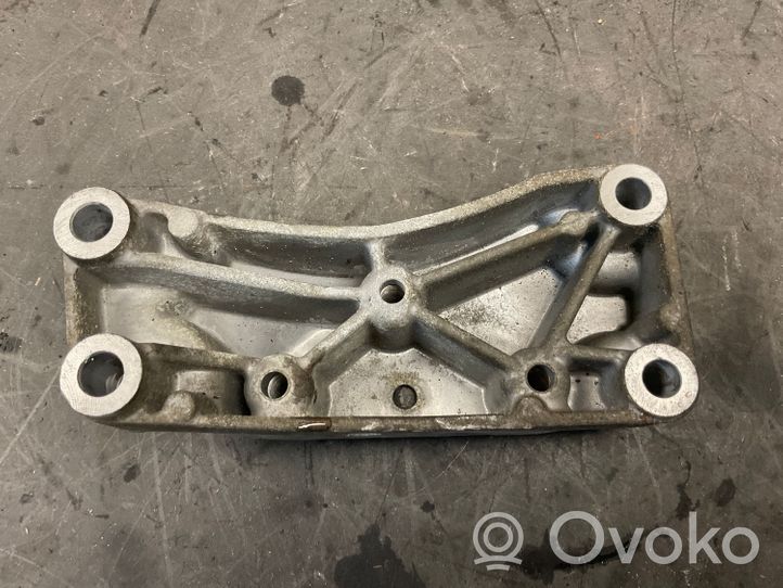 Volkswagen Eos Gearbox mounting bracket 1K0199117