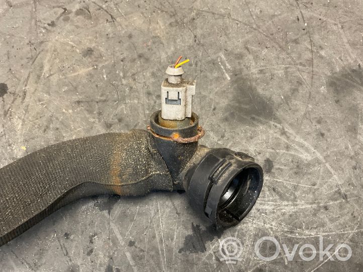 Volkswagen Eos Tuyau de liquide de refroidissement moteur 1K0122051GN